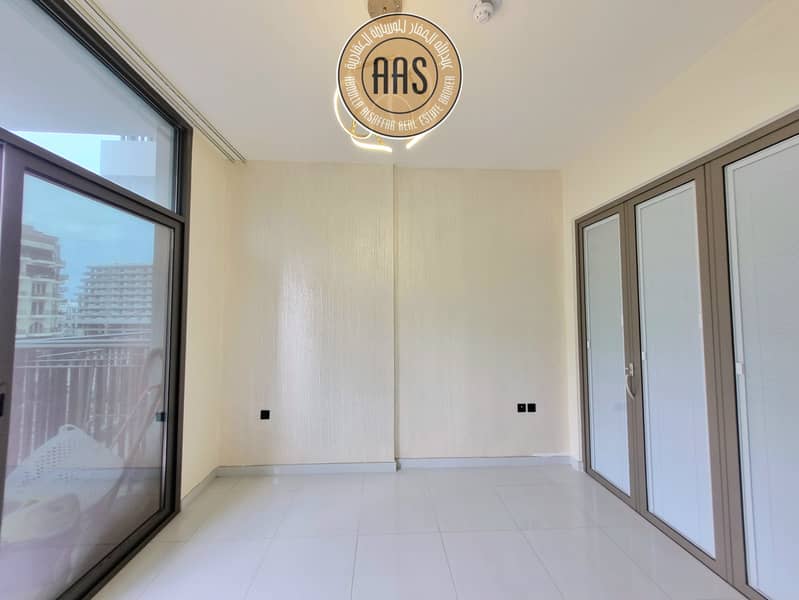 Luxurious Fully Furnished 1-Bedroom Apartment || Elegent Living || Main Boulevard View - Image 8