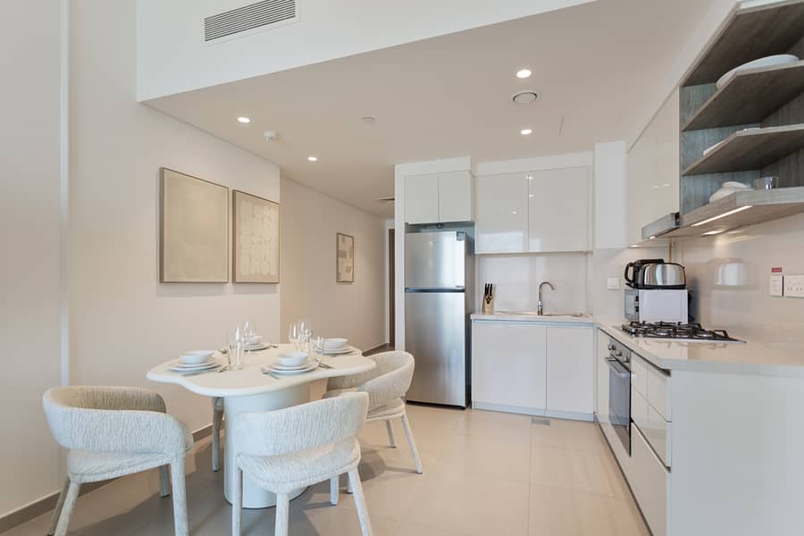 Bright and Exquisite 1-Bedroom in Downtown views 2 - Image 10