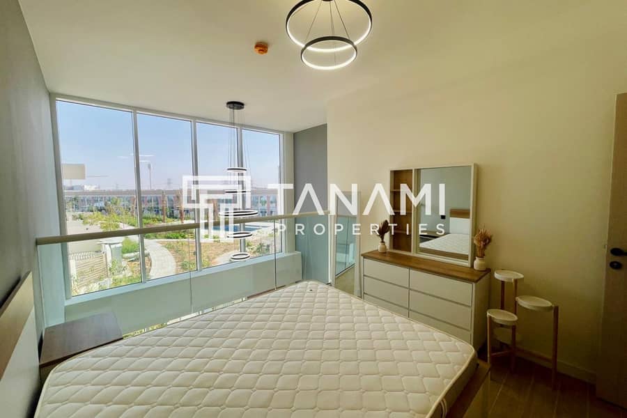 Pool View | Brand New | Bright and Sunny