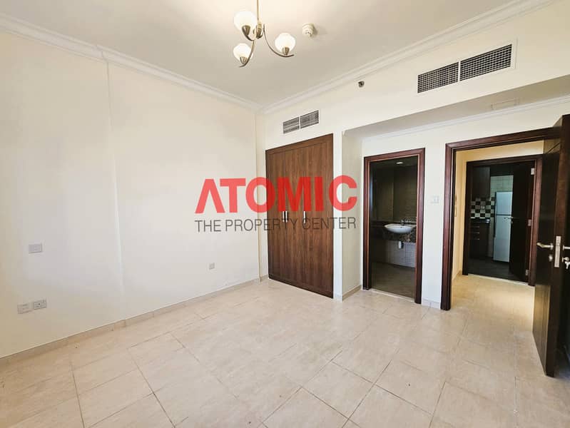 Family Building, Close Kitchen, Open View - Image 6