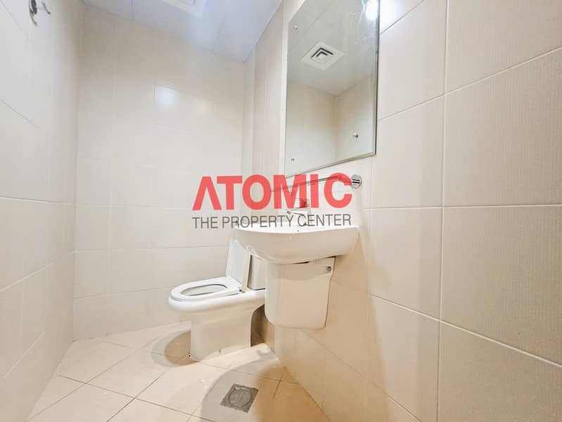 Family Building, Close Kitchen, Open View - Image 10