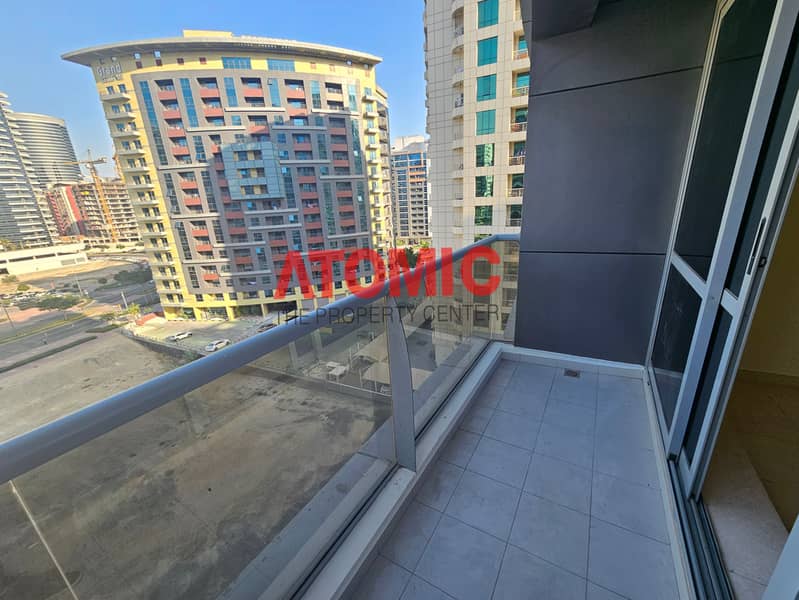 Family Building, Close Kitchen, Open View - Image 11