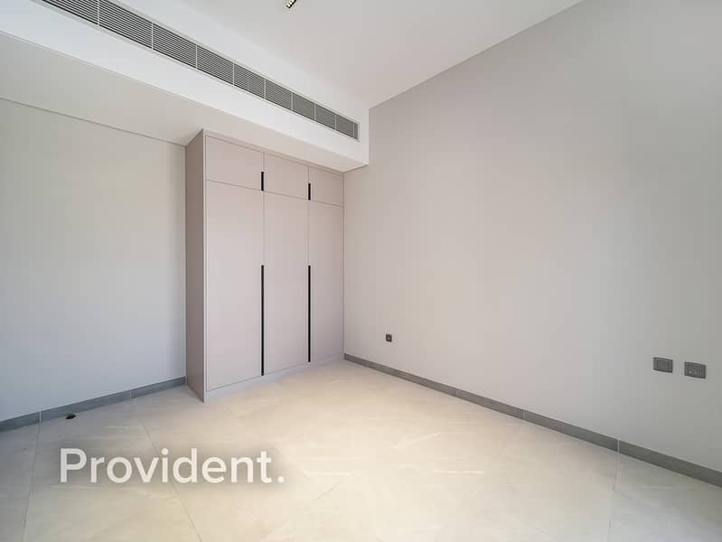 Single Row | Ready to Move | Brand New - Image 13