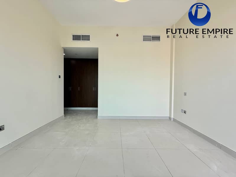 Open View|Spacious 1BHK|Near Metro - Image 10