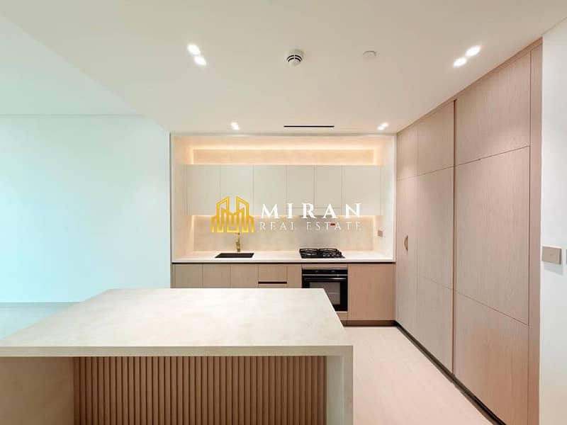 An Exceptional Home Designed for Modern Life - Image 6