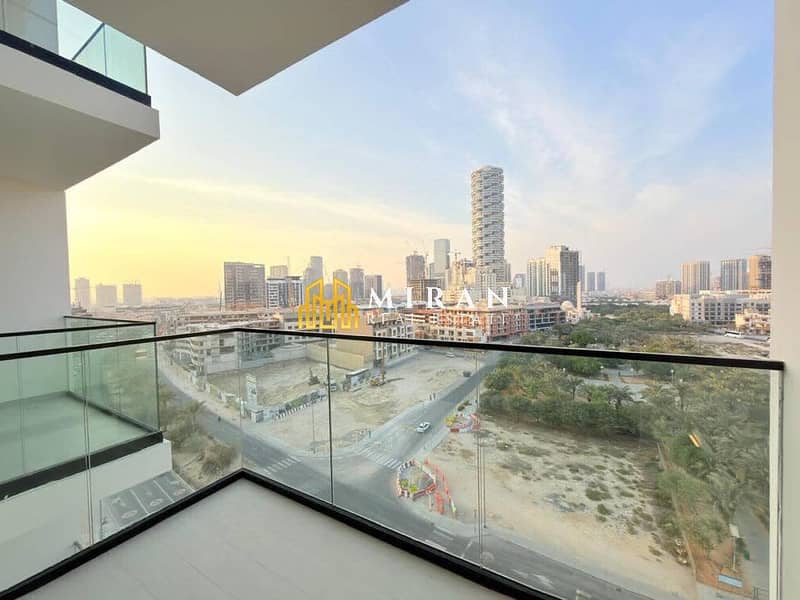 An Exceptional Home Designed for Modern Life - Image 12