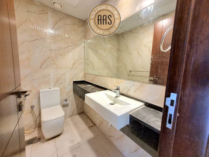 Spacious 1-Bedroom Apartment || Prime Location || Premium Amenities - Image 11