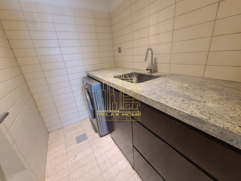 Elegant 2BHK | Chiller Free | Sea View | Prime Location - Image 12