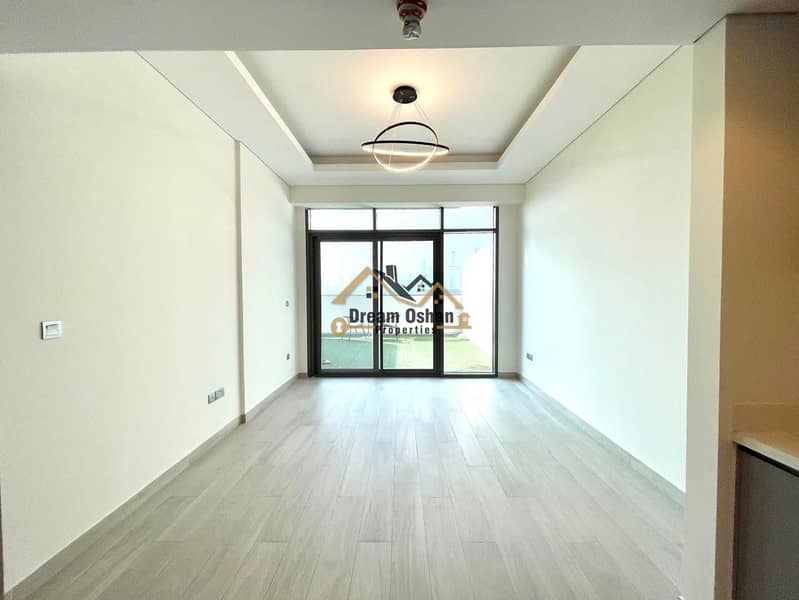 LUXURY SEMI FURNISHED BURJ VIEW 1BHK ready - Image 7