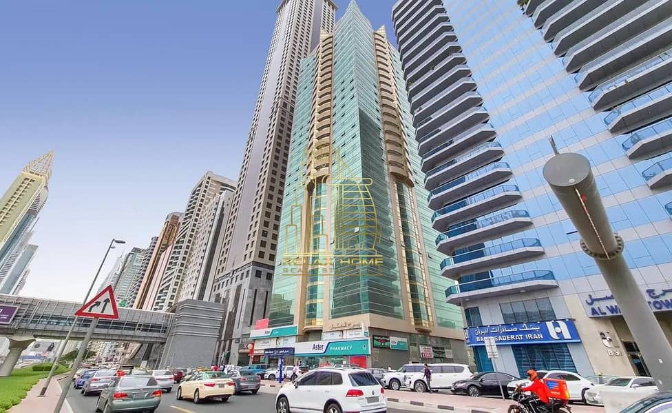 Spacious 2BHK | Big Balcony | Gym & Pool | Book Now