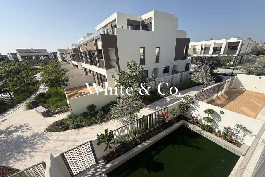 Pool & Park | Landscaped | Upgraded Unit - Image 24