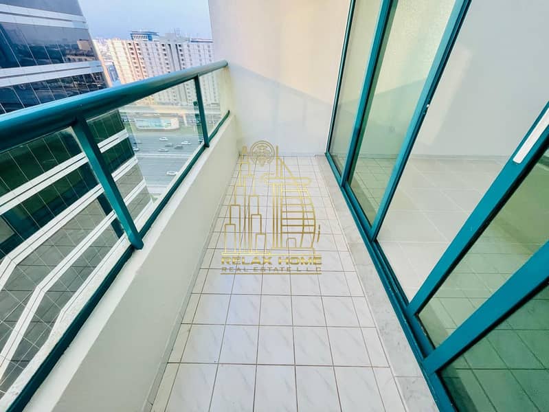 Lavish 1BHK | Chiller Free | Close Metro | Prime Location - Image 9