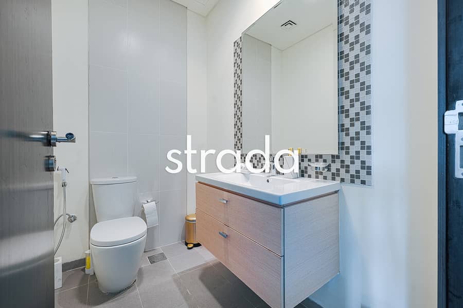 Park views | Stand alone | Private pool - Image 6