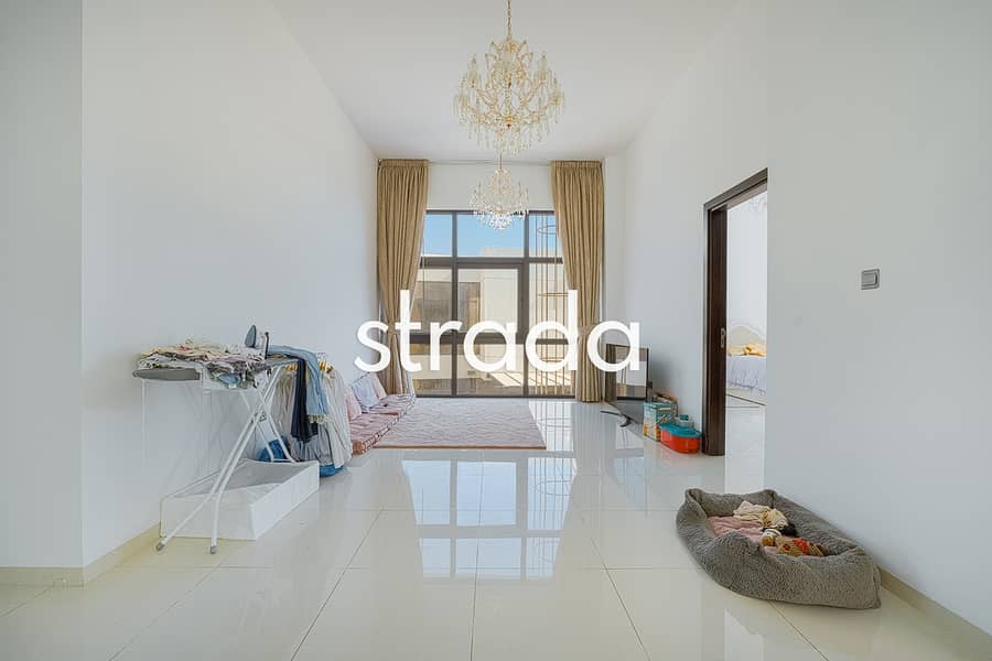 Park views | Stand alone | Private pool - Image 15