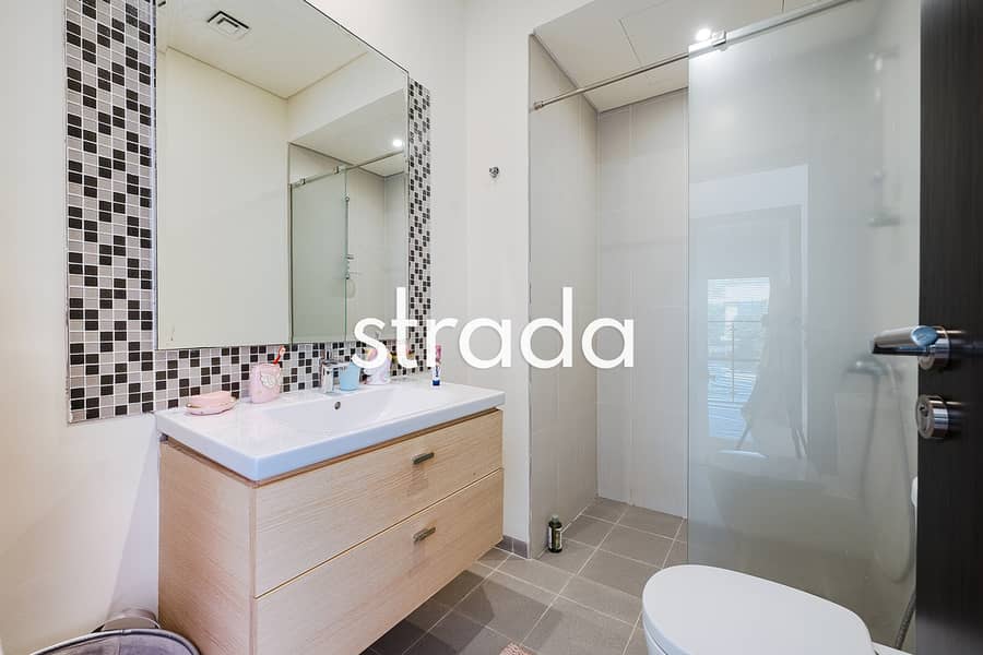 Park views | Stand alone | Private pool - Image 19