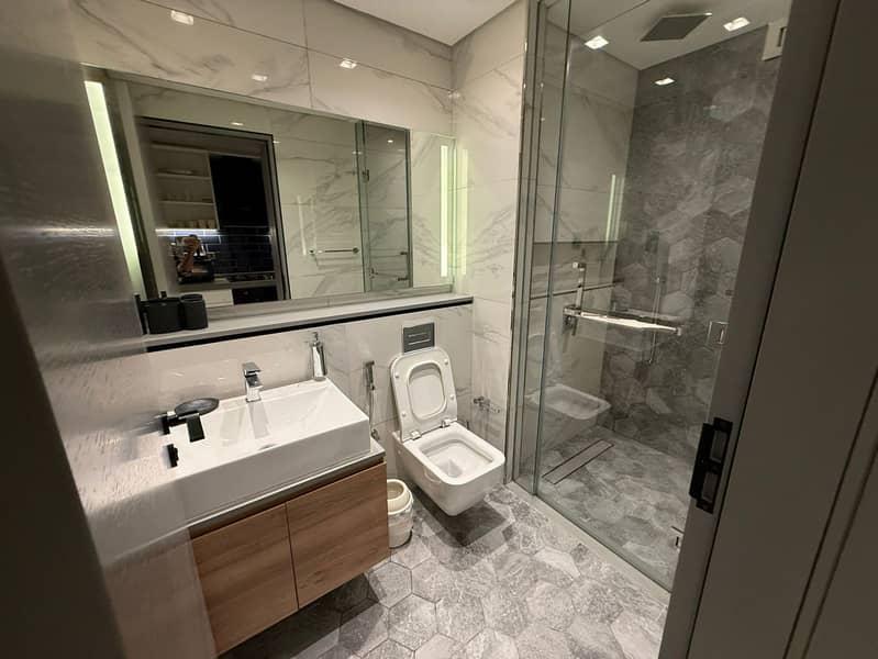 Winter Deal • Modern Stay • Dubai Mall Nearby • Top Amenities - Image 11