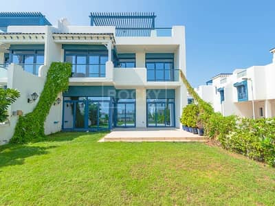 5 Bedroom Villa for Rent in Palm Jumeirah, Dubai - Beach Access | 5-Bed | Sea View | Palma Residence 5 Bedroom Villa for Rent in Palm Jumeirah, Dubai - Beach Access | 5-Bed | Sea View | Palma Residence