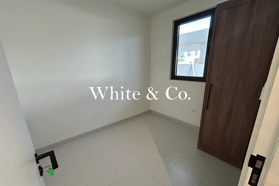 Opposite Pool & Park | Single Row | Vastu - Image 8