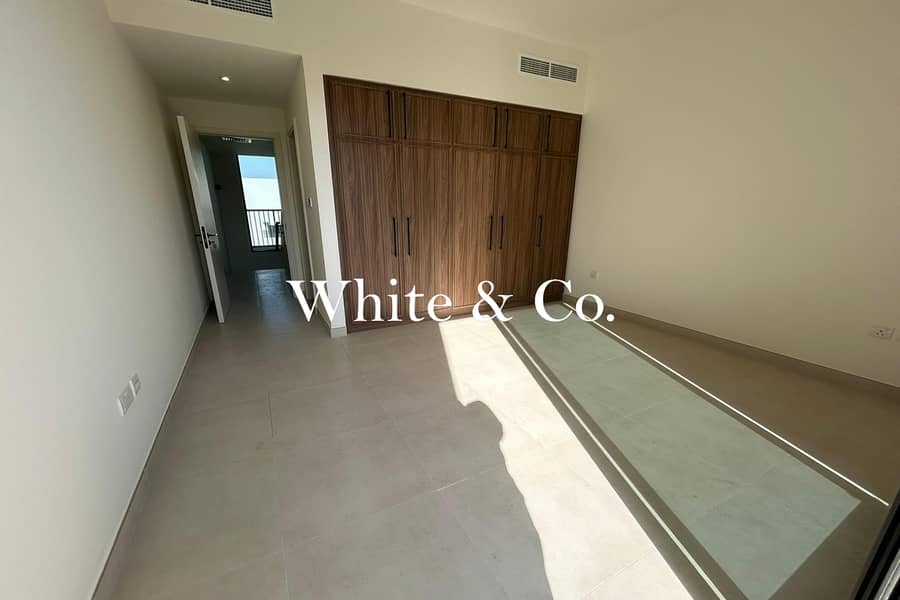 Opposite Pool & Park | Single Row | Vastu - Image 12