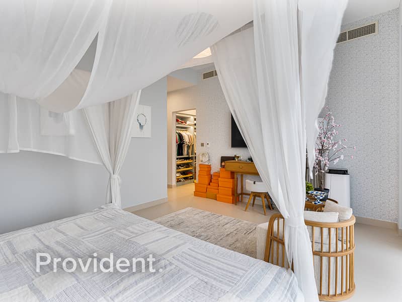 Fully Upgraded | Furnished | Private Pool - Image 17