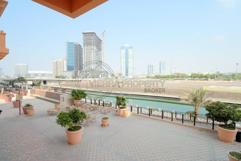 Spacious Studio Pool View Lower Floor