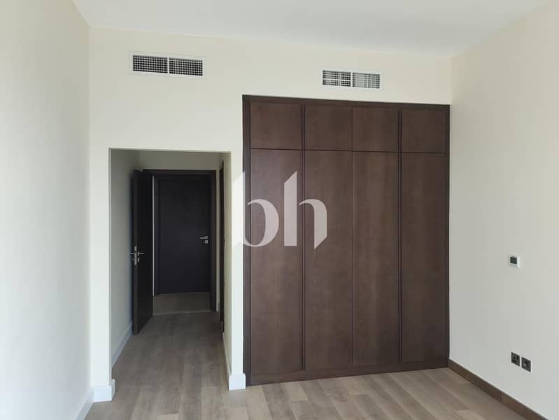 Private Garden | Upper Lounge | Prime location