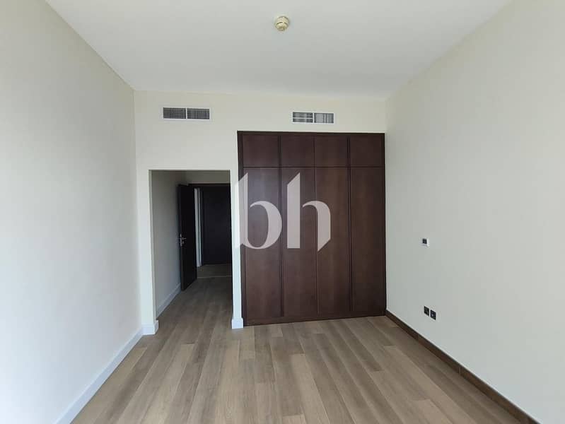 Private Garden | Upper Lounge | Prime location