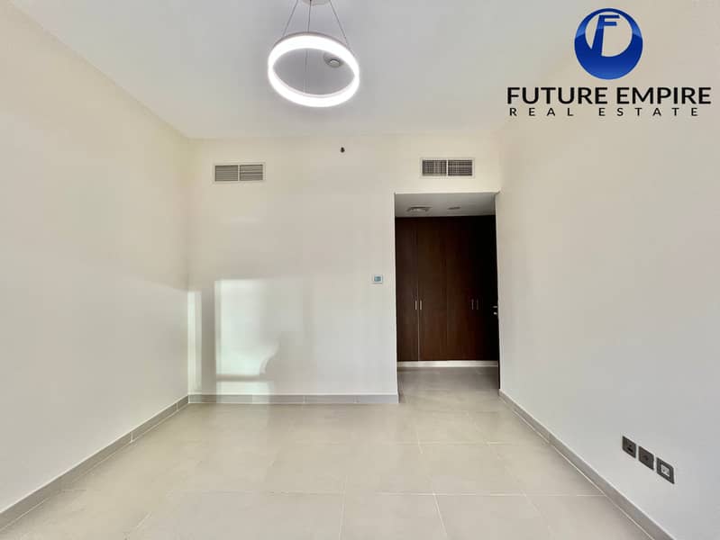 Spacious|2Bedroom With Huge Balcony|Near Metro