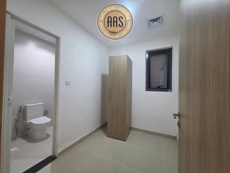 Full Brand New Building 3Bhk Plus Maids Room 140k Full Facilities - Image 8