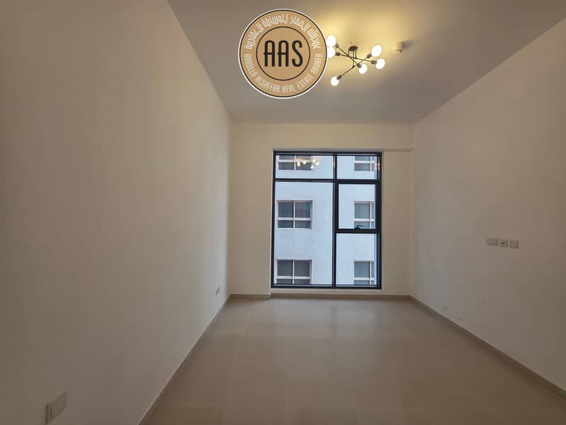 Full Brand New Building 3Bhk Plus Maids Room 140k Full Facilities