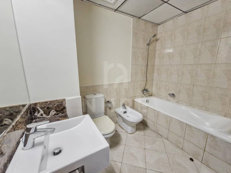 4 BED TOWNHOUSE | MAID | STORAGE |3 GARAGE PARKING - Image 24