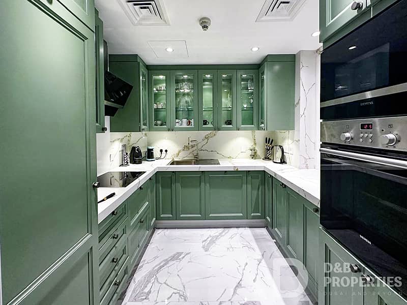 Full Burj Khalifa view | Fully Upgraded | Spacious