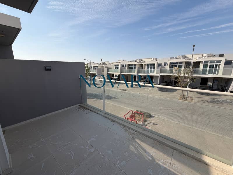 GENUINE RESALE | Rented | 3BED | B2B | SPACIOUS LAYOUT RRM - Image 13