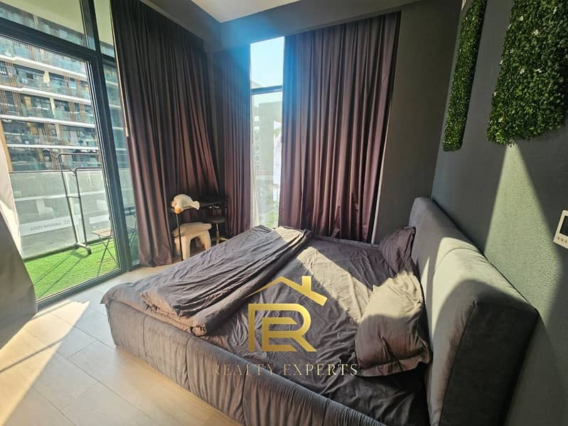 LAGOON AND BURJKHLIFA VIEW |CHILLER FREE | VACANT - Image 6