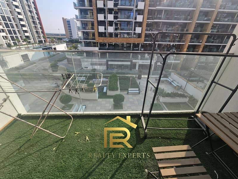 LAGOON AND BURJKHLIFA VIEW |CHILLER FREE | VACANT - Image 16