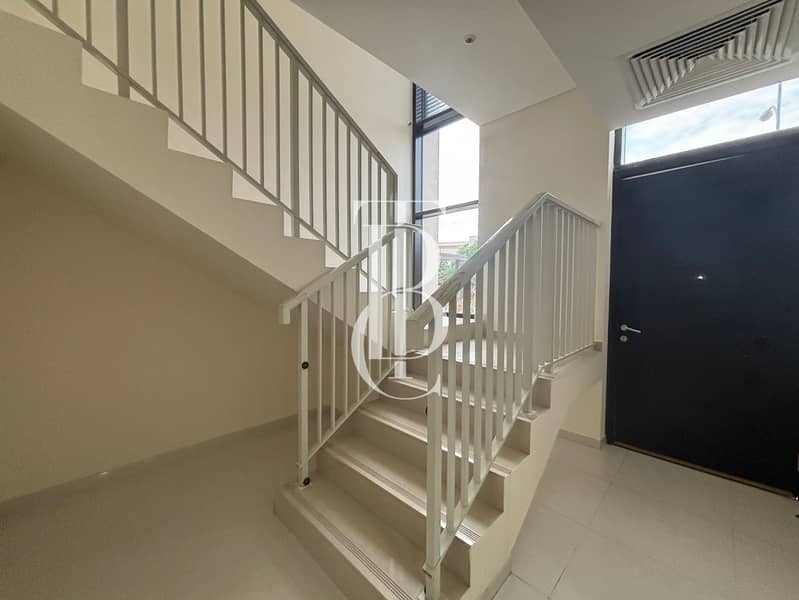 4 Bedroom Modern Townhouse | Perfect for Family