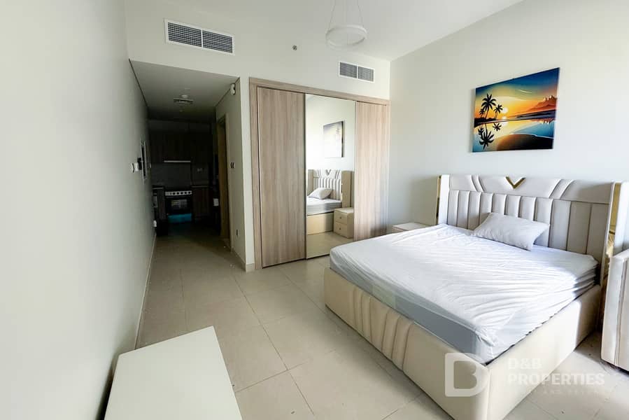 Instant Income | Pool View | Furnished