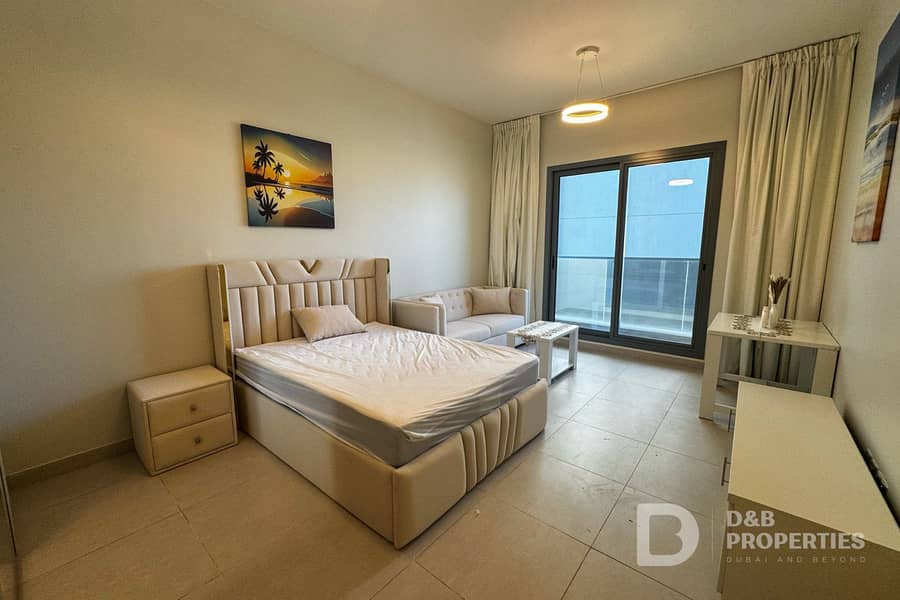 Instant Income | Pool View | Furnished