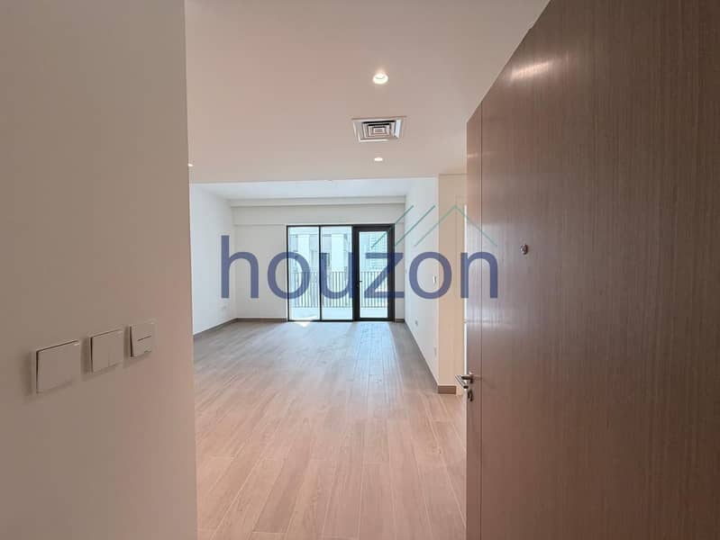 Spacious+ Brand New 1BR |Beach View |Chiller Free