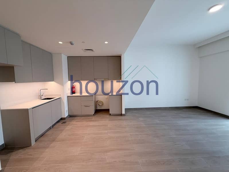 Spacious+ Brand New 1BR |Beach View |Chiller Free - Image 8