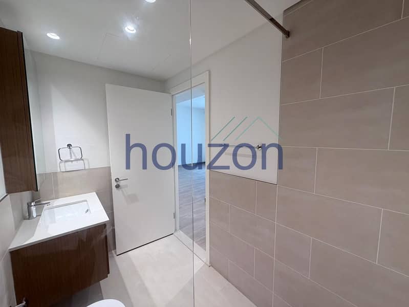 Spacious+ Brand New 1BR |Beach View |Chiller Free - Image 22