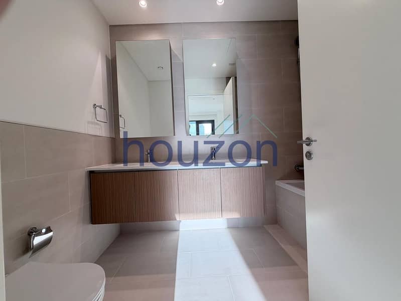 Spacious+ Brand New 1BR |Beach View |Chiller Free - Image 32