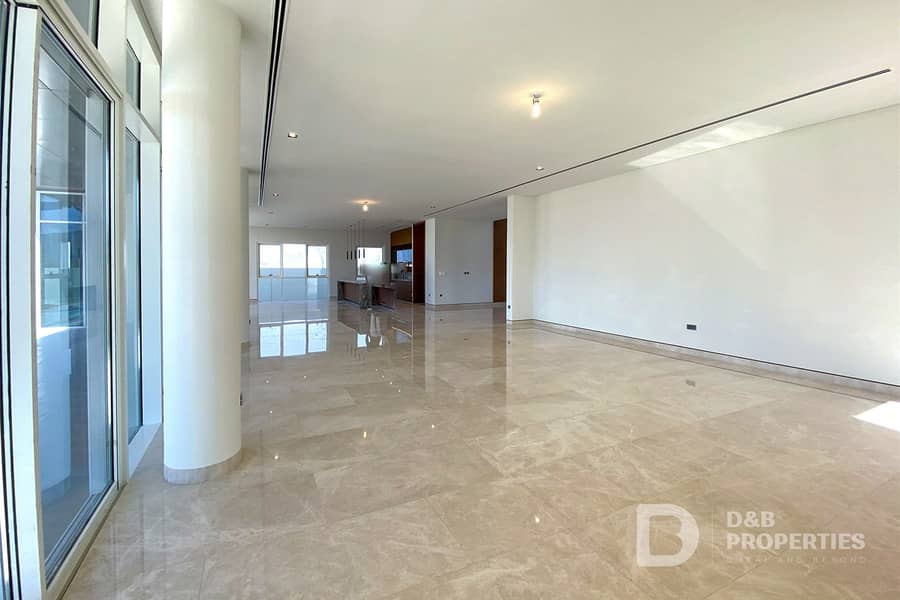 Vacant On Transfer | Luxury | Community Expert