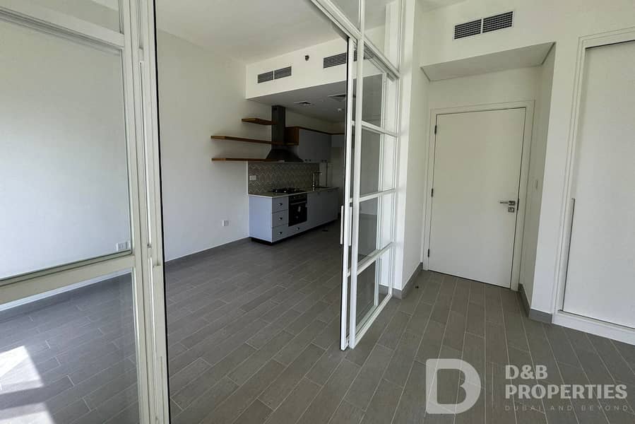 Low Floor | Near Golf Course | Amazing Amenities