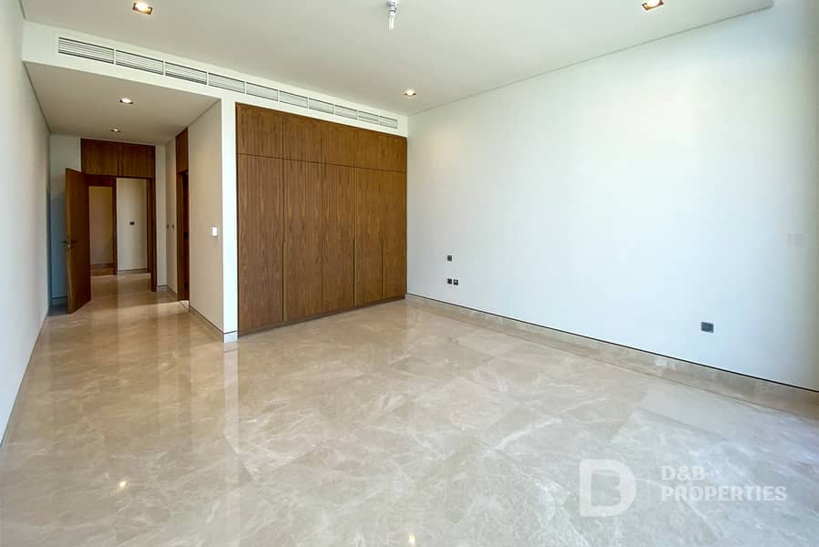 Vacant On Transfer | Luxury | Community Expert - Image 9