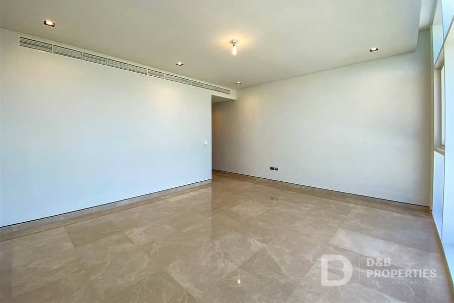 Vacant On Transfer | Luxury | Community Expert - Image 10