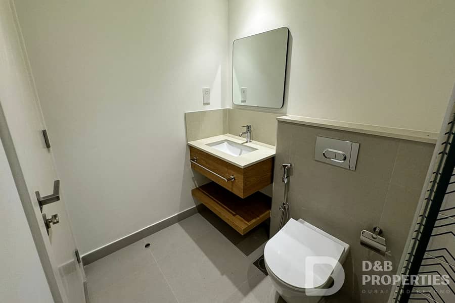 Low Floor | Near Golf Course | Amazing Amenities - Image 13