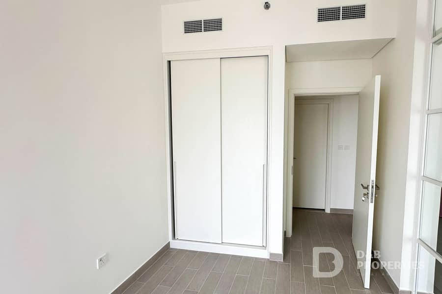 High Floor | Amazing Location | Golf Course - Image 11