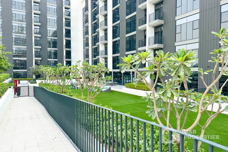 High Floor | Amazing Location | Golf Course - Image 17