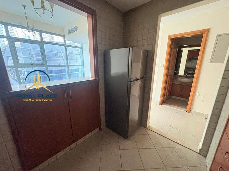 Chiller Free | Next to Metro | Unfurnished - Image 6